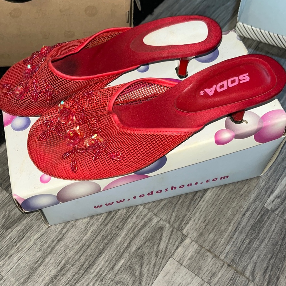 Red slide mini heel